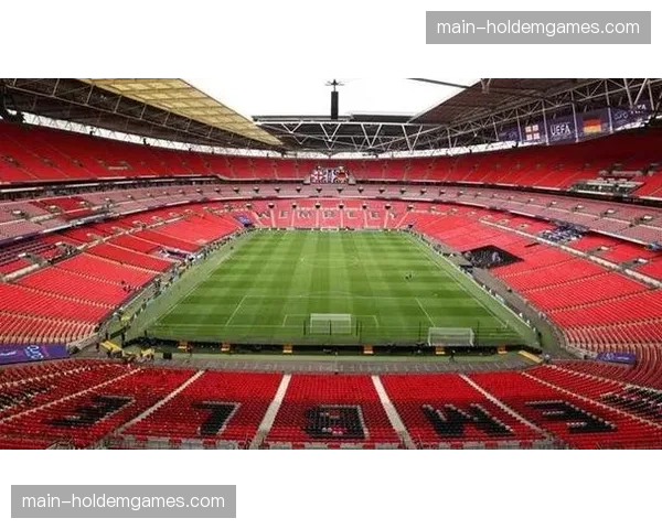 温布利球场启动草皮更换工程,确保欧冠决赛场地达到最佳状态。